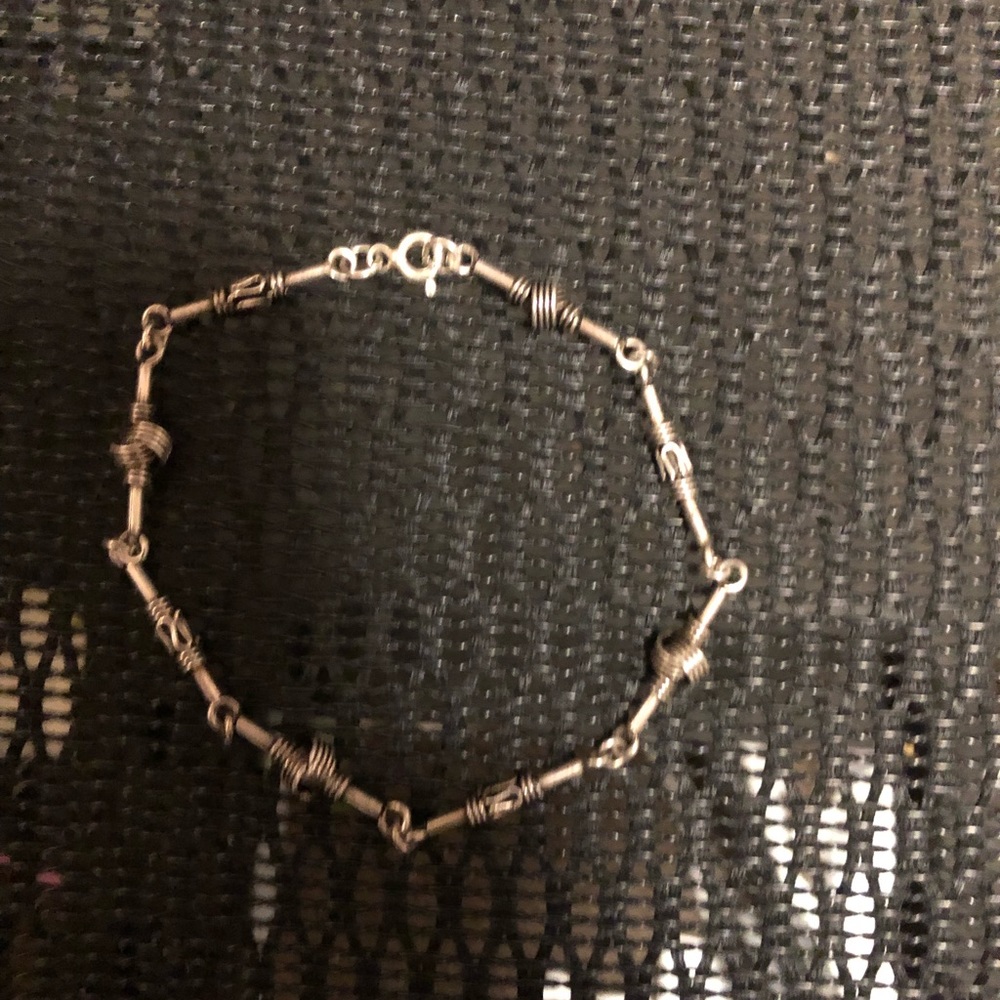 Bali Sterling Silver Knot Bracelet- 522 $20 or $15 w/offer